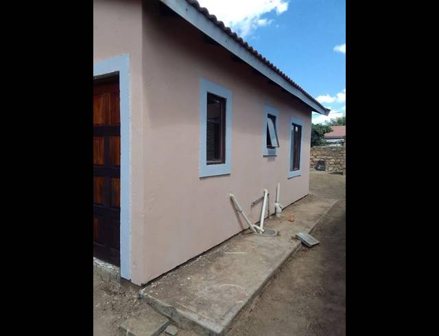 2 BEDROOM HOUSE FOR SALE IN SOSHANGUVE V